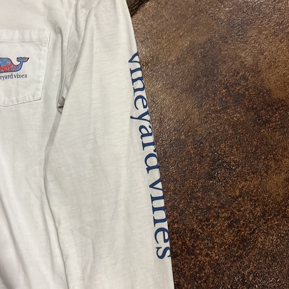 vineyard vines long sleeve - Picture 3 of 5